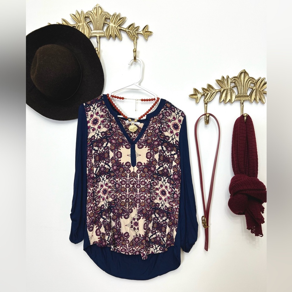 Stunning eclectic tunic blouse M ptp 20”